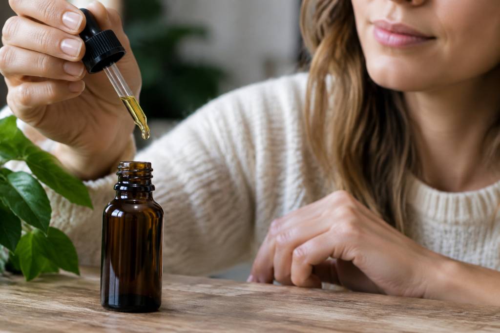 Cbd tropfen hochdosiert kaufen: sicher dosieren bei stress